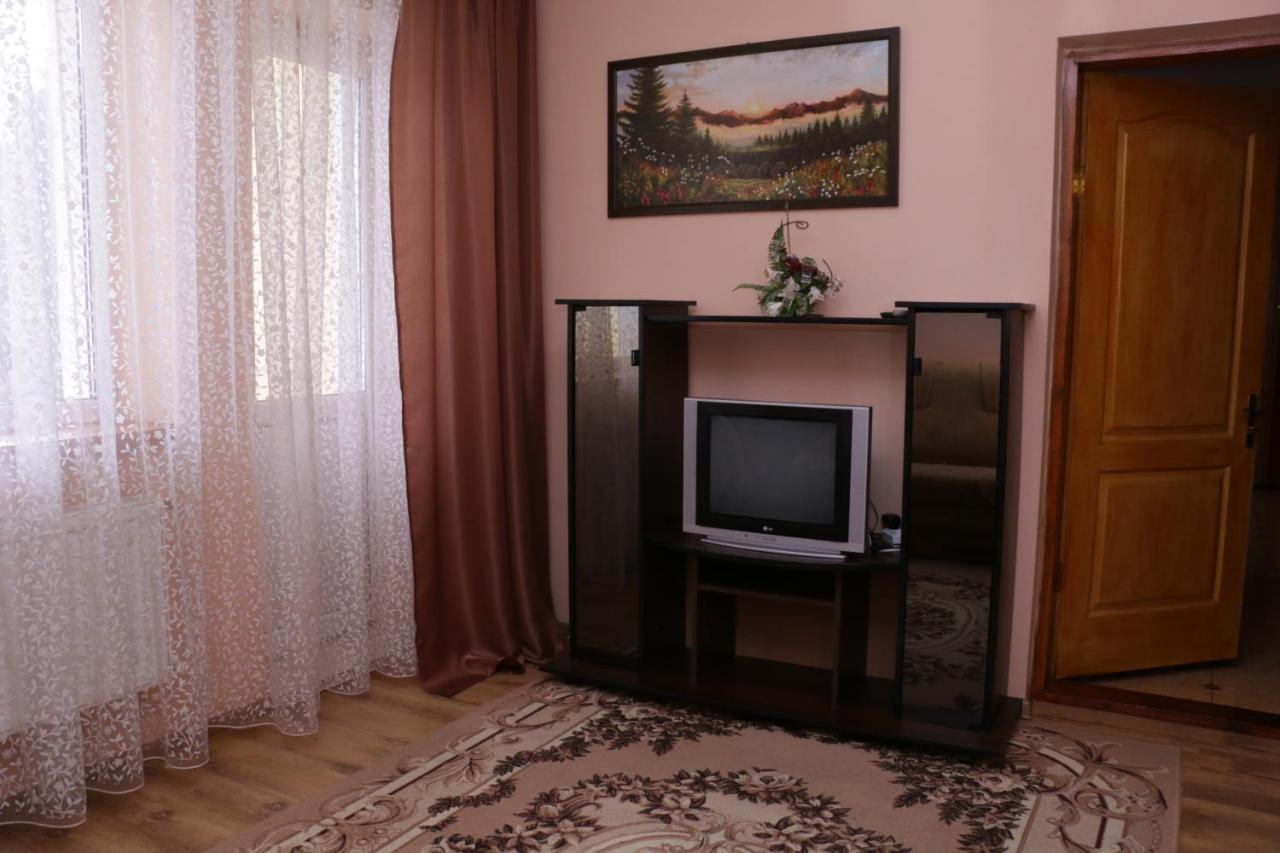מלון סלאבסקה Karpatskyi Maetok מראה חיצוני תמונה